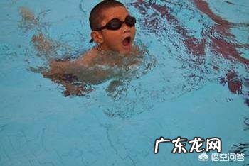 如何教宝宝学习游泳?