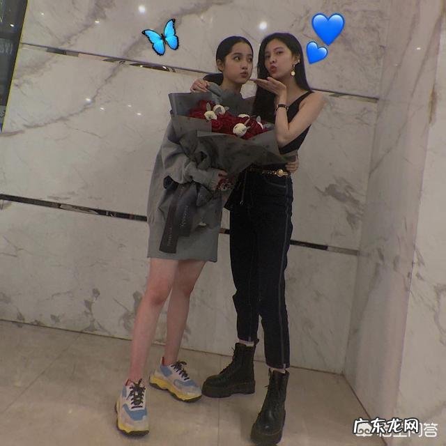 吊带怎么配裤子？