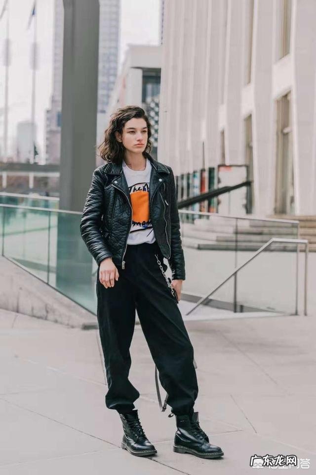 秋冬卫衣该怎么搭配才好看再穿上外套会不会显得臃肿?