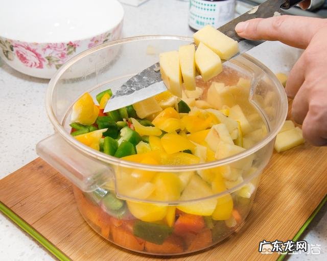 有什么适合小两口的，快速简单的晚餐推荐？