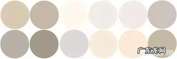 白色墙壁的卧室适合什么颜色窗帘?