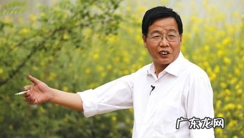 清华北大的博士当中学老师,是浪费人才吗?