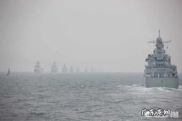 检阅海军为什么吹哨?