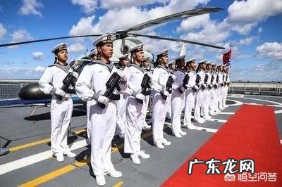 检阅海军为什么吹哨?