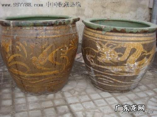 在农村，为啥有的人家大门口要放一口大缸？