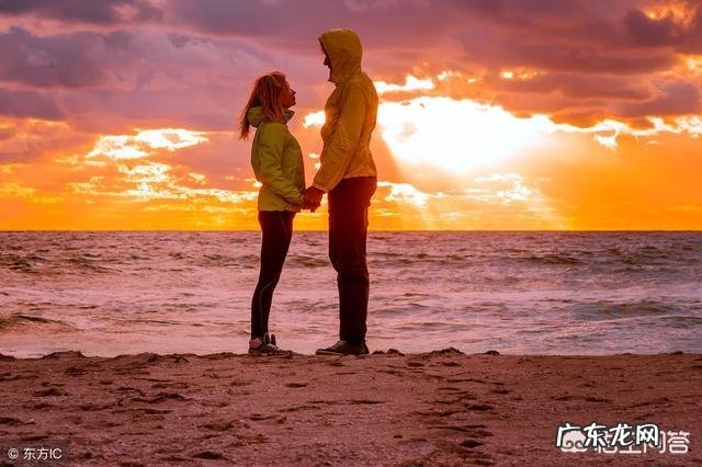 你有见过关于爱情最美的句子和最有哲理的句子吗?