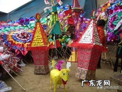 村里有人去世,严重扰民,该怎么办?