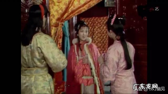 宝玉和袭人有肌肤之亲这一事,黛玉知道吗?晴雯知道吗?宝钗知道吗?