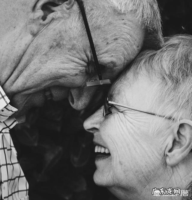 什么是真正的爱情？如何分辨暧昧和欣赏？