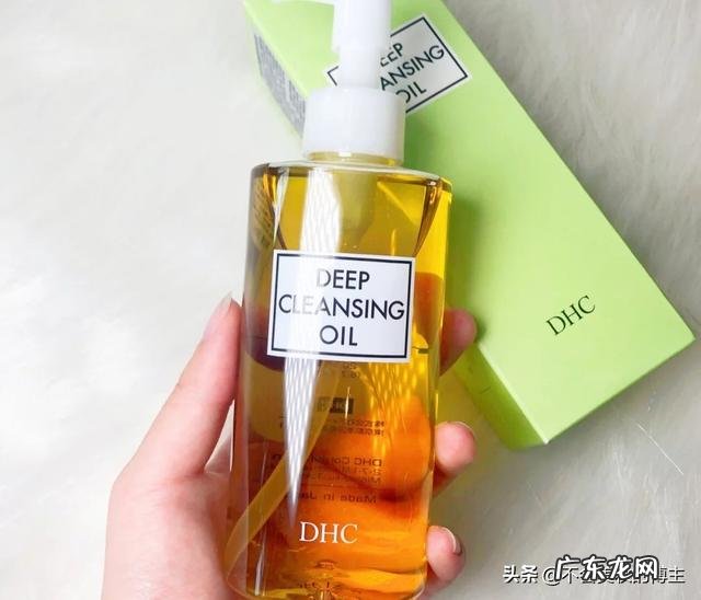 卸妆水和卸妆油哪个更好用?