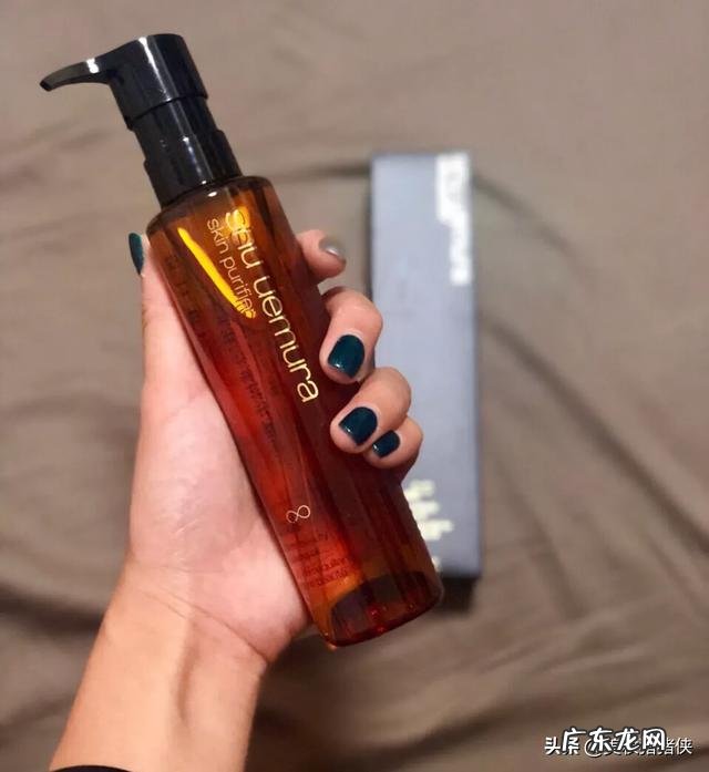 卸妆水和卸妆油哪个更好用?