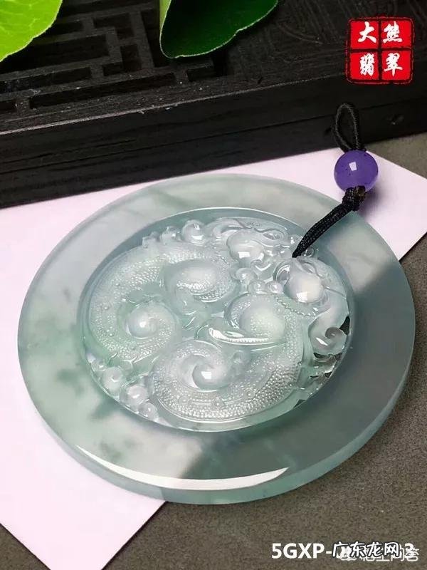 适合恋人的饰物除了对戒还有什么?