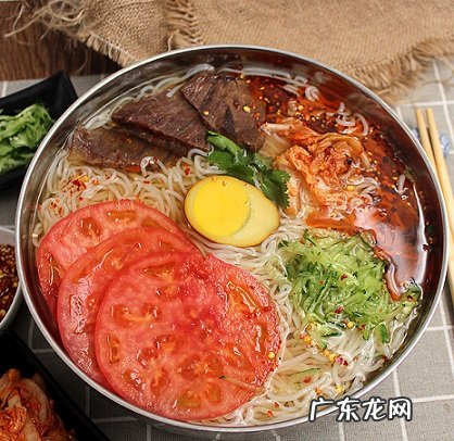 烤冷面由来 烤冷面是哪里的小吃