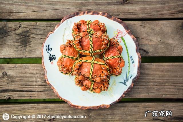 大闸蟹正确的做法和吃饭是什么?