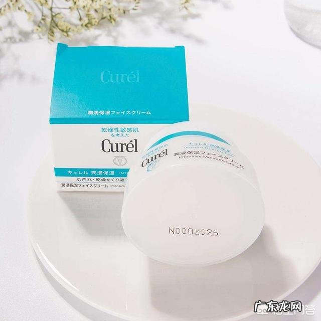 干性皮肤用什么化妆品牌子的水和乳好用？