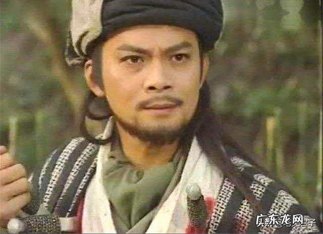 乔峰曾用降龙十八掌打得扫地僧吐血,若正面交战,乔峰能赢吗?