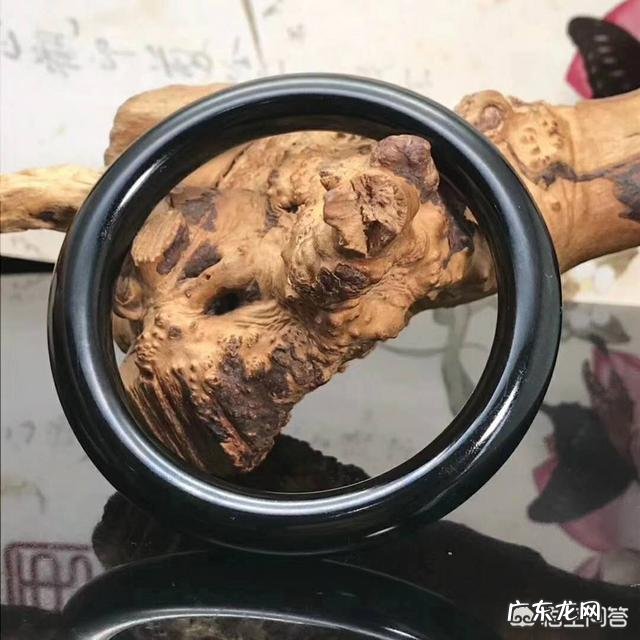 黑色宝石有哪些珍贵品种?