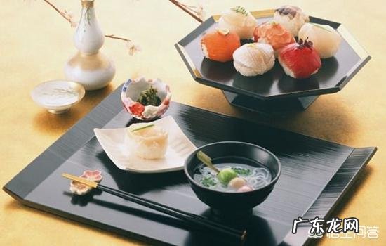 一年一度的中秋节快到了想给远方的朋友寄去一份心意除了送月饼还有哪些东西适合呢？