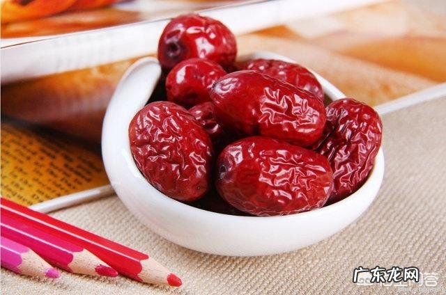 一年一度的中秋节快到了想给远方的朋友寄去一份心意除了送月饼还有哪些东西适合呢?