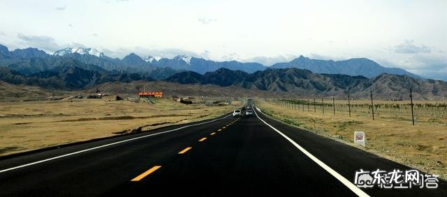 中国的独库公路听说是国内风景最美、最独特的一条线路，自驾走过的朋友能分享下吗？
