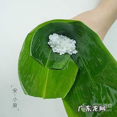 西米水晶粽子的做法 西米粽子的做法和包法窍门