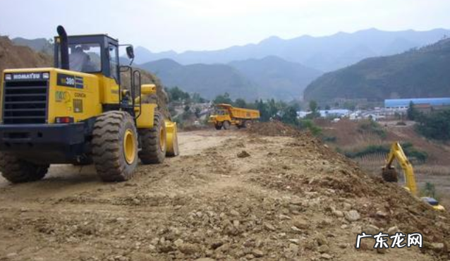 俗语“门前坟,房后水”,不能一概而论,我们用心便能体会其深意 房子后面有条河,风水上什么讲?