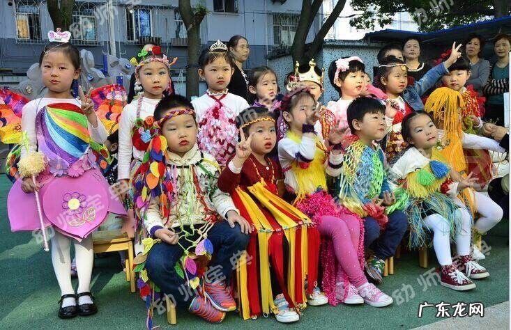 环保时装秀背景图 环保时装秀图片大全