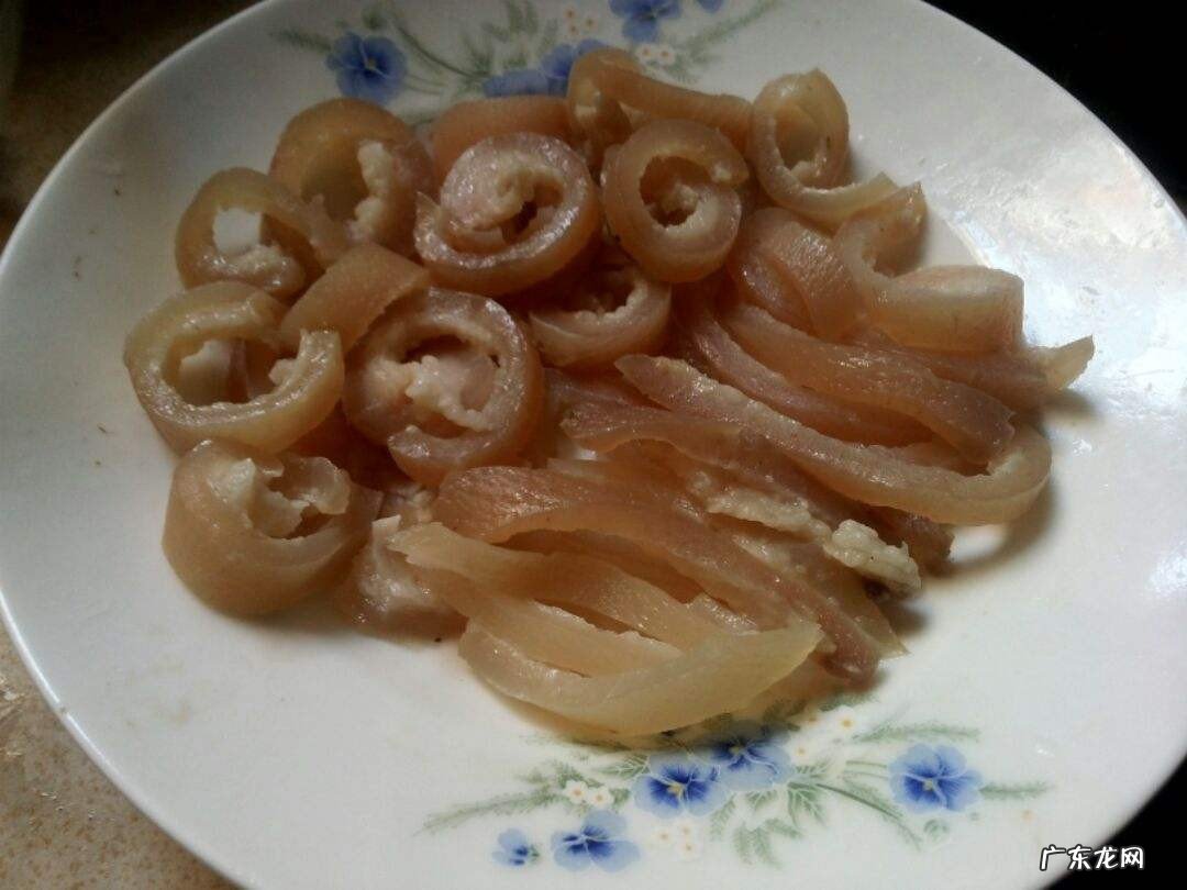 酸猪皮的做法