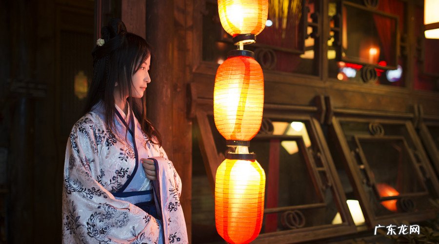 来一首思念情人的诗 形容思念情人的诗句