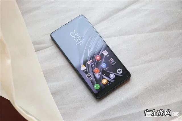 小米mix2s和华为p20，哪个性价比高？