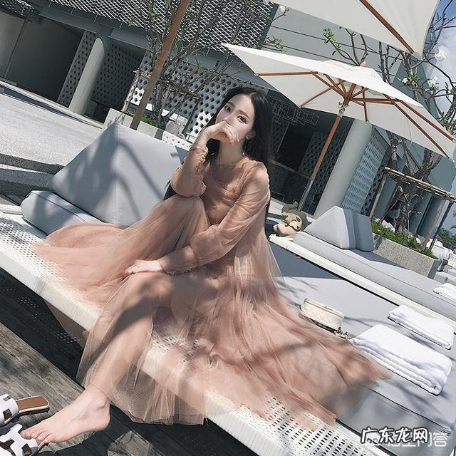 2019年春天流行什么颜色的裙子?