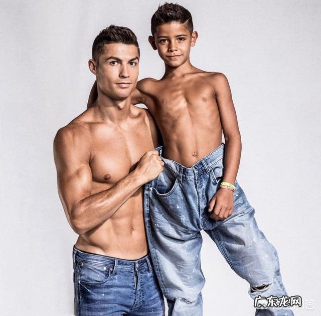 尤文图斯前锋迪巴拉2018米兰男装周走秀,哪些体育男星身材赛男模?