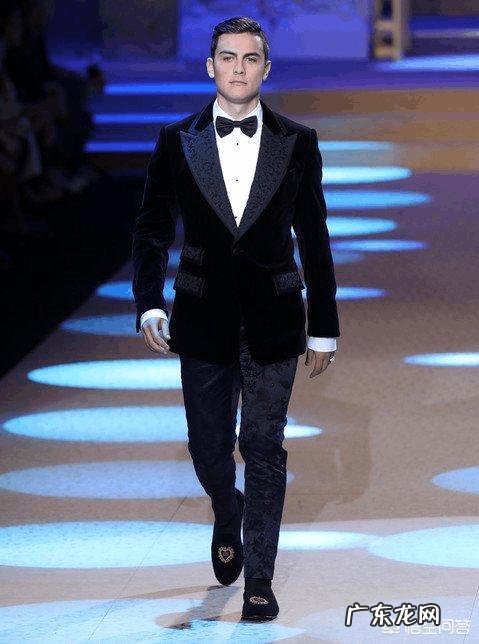 尤文图斯前锋迪巴拉2018米兰男装周走秀,哪些体育男星身材赛男模?