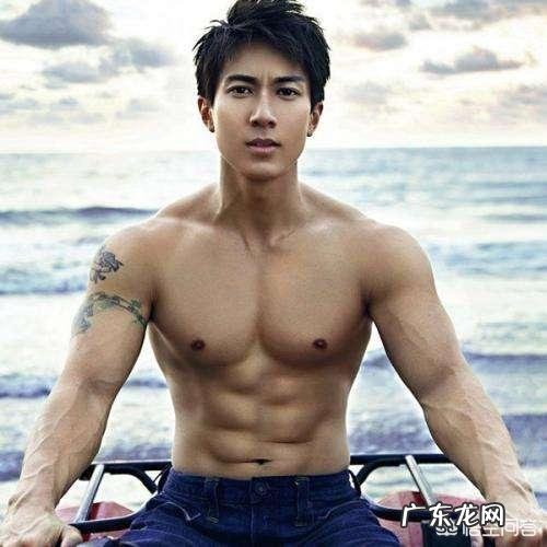 尤文图斯前锋迪巴拉2018米兰男装周走秀,哪些体育男星身材赛男模?