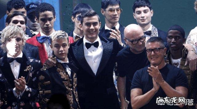 尤文图斯前锋迪巴拉2018米兰男装周走秀,哪些体育男星身材赛男模?