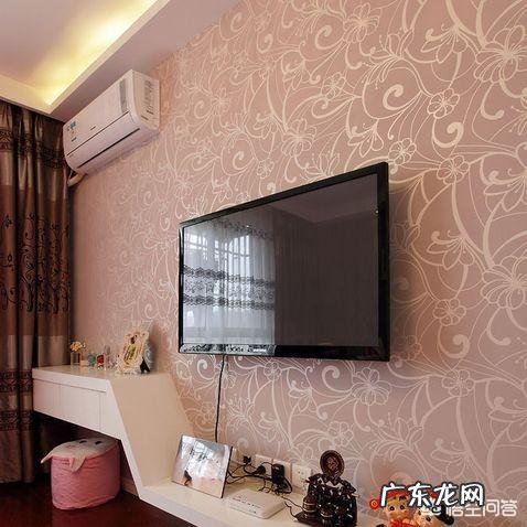 客厅电视墙贴墙纸好，还是贴画好呢？