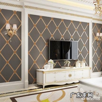 客厅电视墙贴墙纸好,还是贴画好呢?