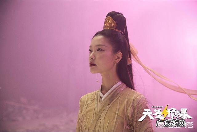 肖央新片《天气预爆》被骂惨，豆瓣评分仅4分，你看了吗？如何评价？