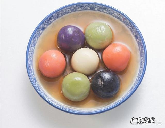煮汤圆时是用凉水还是热水?为什么?