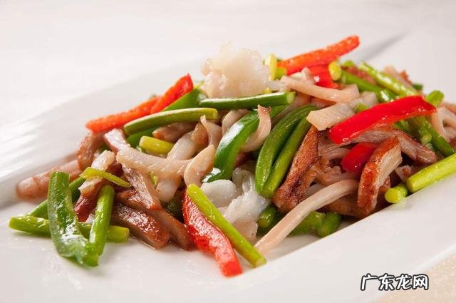 粤菜餐厅的小炒皇是什么？为什么每一家做的都不一样？怎么做好吃？