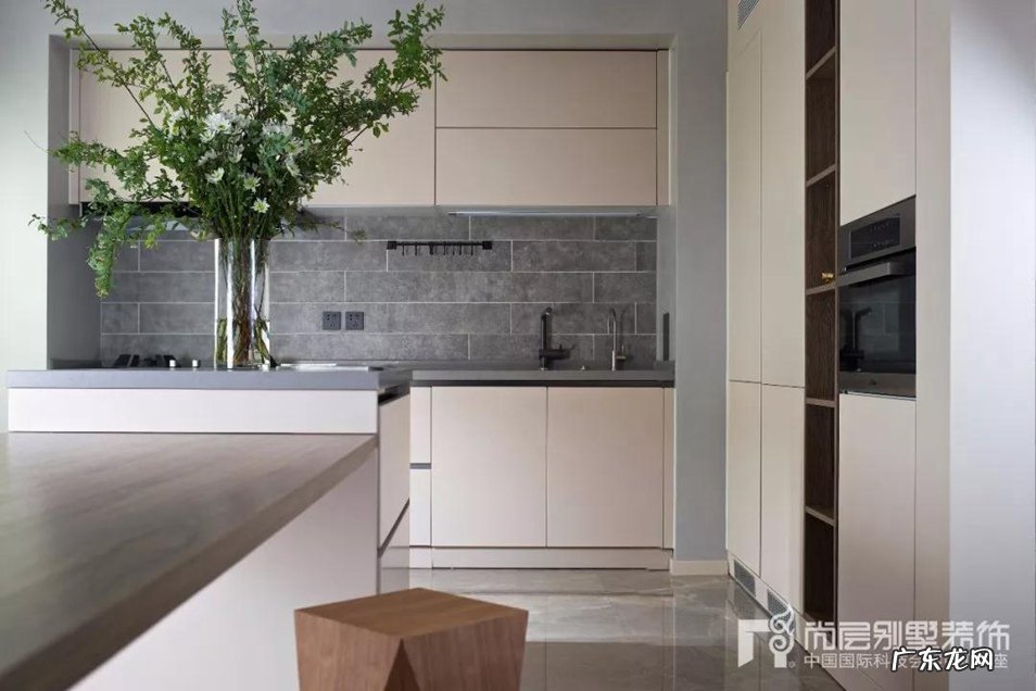 厨房能开后门吗?知道这8点关于厨房后门风水的问题就够用了! 家里开后门风水