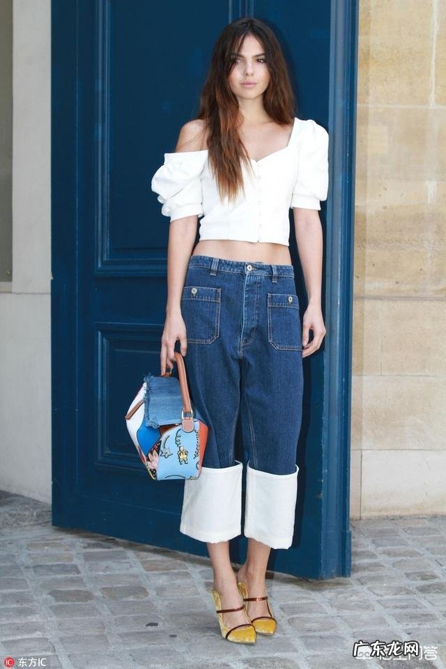 今年方领很流行,有哪些好看的方领单品和搭配?