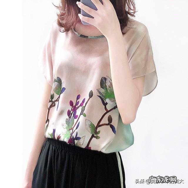 夏天女生需要哪些百搭基础款T恤?