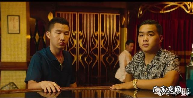 岳云鹏多次晒出与助理的聊天记录,如何看待他们之间的关系?