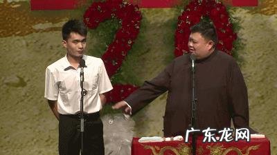 岳云鹏多次晒出与助理的聊天记录,如何看待他们之间的关系?