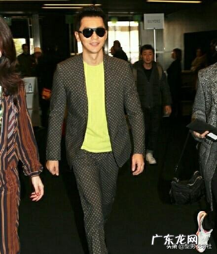 肤色暗黄的人穿什么颜色好看?