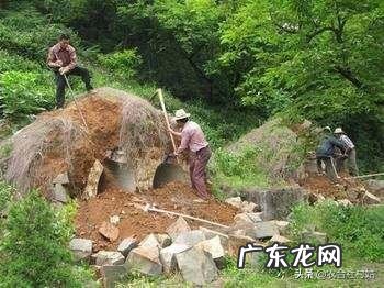 在农村有一句谚语踹寡妇门,挖绝户坟。是说的什么?