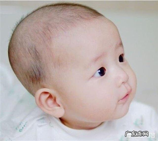 宝宝七个月前囟门就闭合,这正常吗?