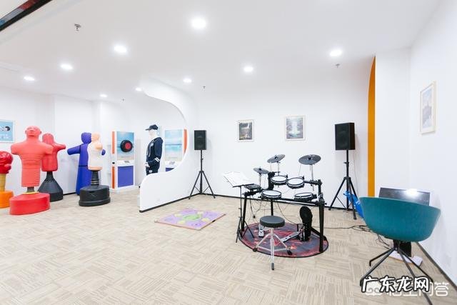 母亲该怎样关爱青春期孩子的心理健康问题?