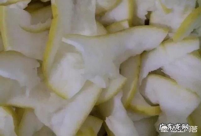 柚子皮怎么做好吃?